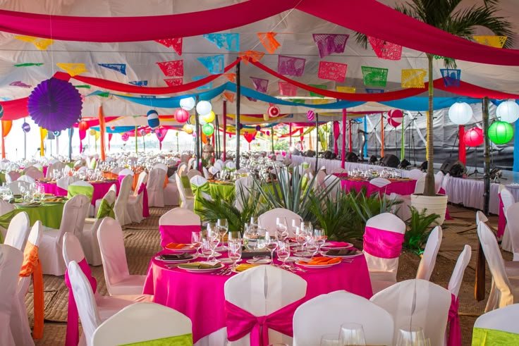 Cómo organizar los XV años perfectos: de la lista de invitados al vals sin estrés